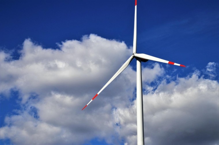 Çin, 252 metre çapa sahip dünyanın en büyük rüzgar türbinini inşa etti